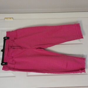 Chico's perfect stretch girlfriend slim leg pink Capri size 2 = size 12 - 14